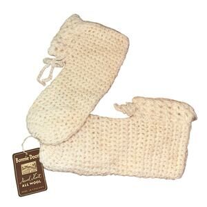 NWT Bonnie Doon Hand Knit All Wool Slippers